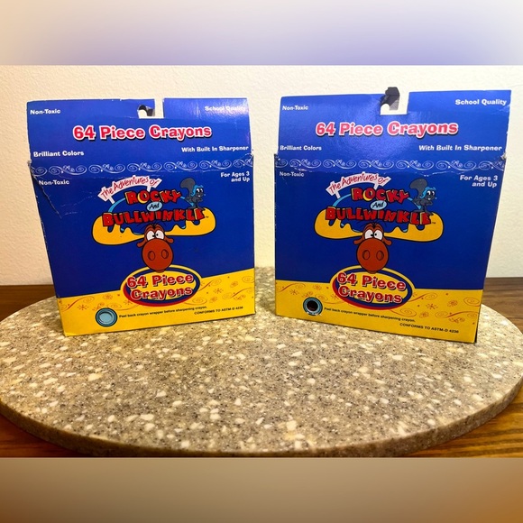 Lot Of 2 Vintage The Adventures Of Rocky & Bullwinkle Crayons 63 Piece Box Rare - Picture 1 of 7